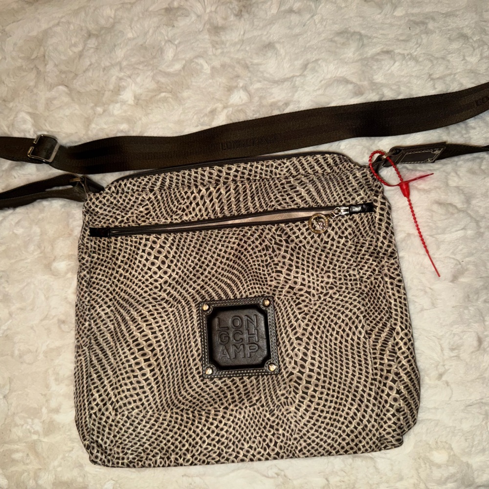 Longchamp Crossbody with adjustable strap